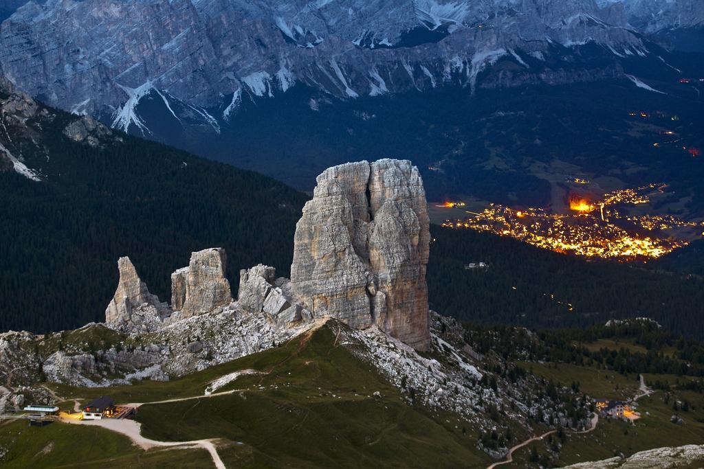 Casa Marmorata Apartman Cortina dʼAmpezzo Kültér fotó